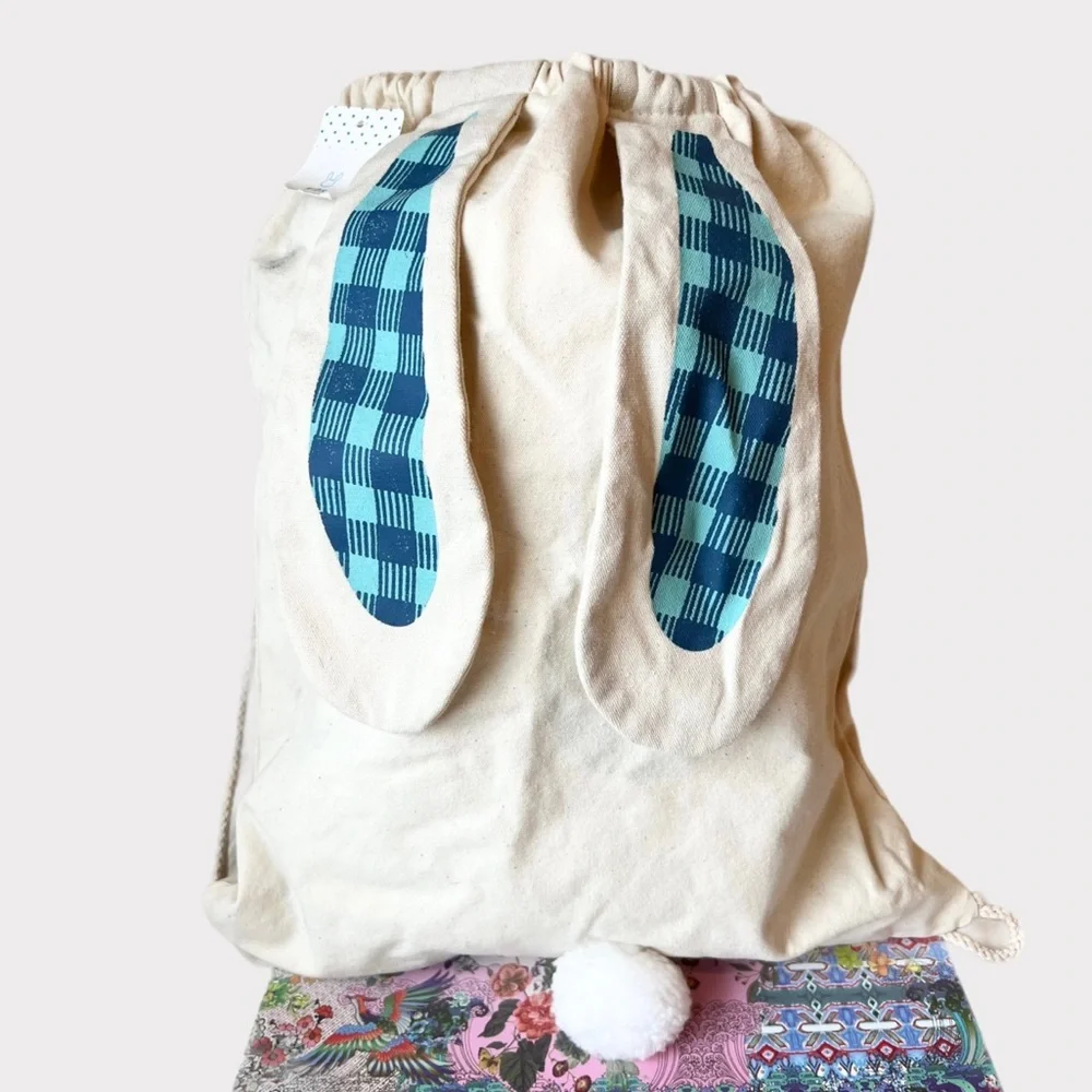 NWT Canvas Bunny Fabric Drawstring Backpack Bag